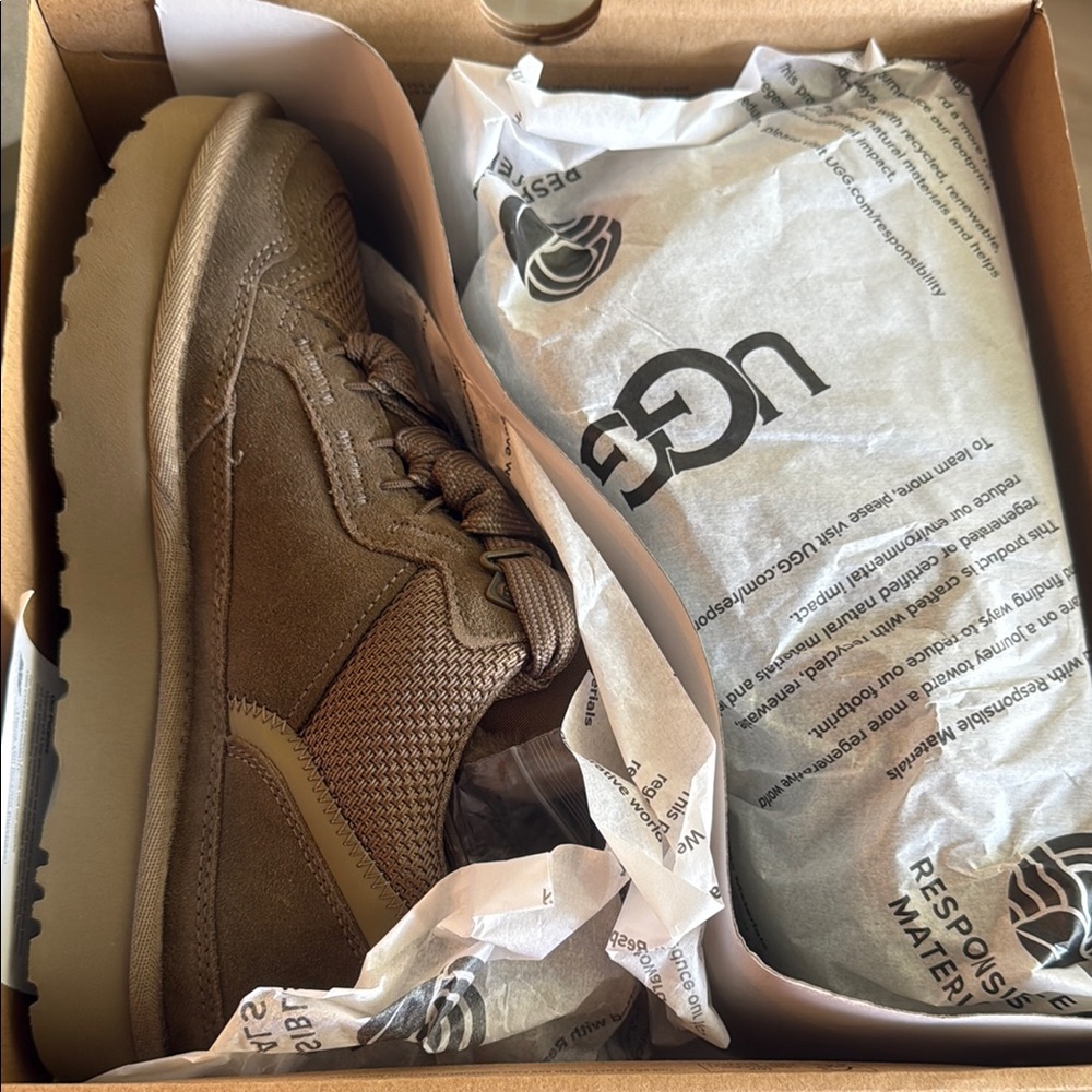 UGG womens Tan Sneakers